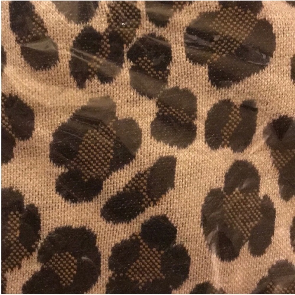 lèRumi Leopard Print Fringe Cardigan Ruana Poncho Wrap, One Size - Picture 6 of 10